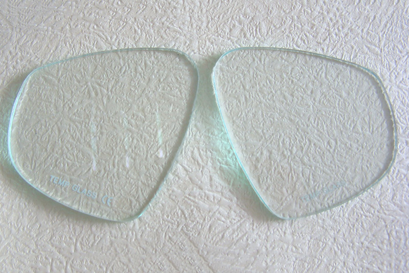 HY05潜水平光镜片